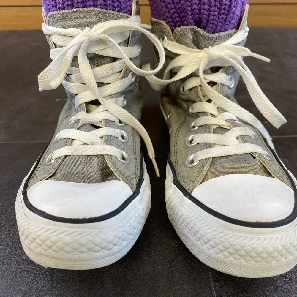 VTG Converse Retro Gray High-Top Sneakers with Purple Legwarmers  size 6 - Picture 4 of 10